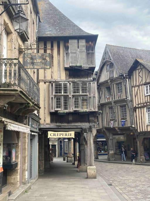 La Belle Consigne - Appartements Dinan Centre Gare Extérieur photo