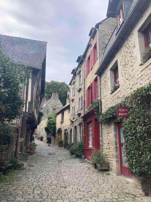 La Belle Consigne - Appartements Dinan Centre Gare Extérieur photo