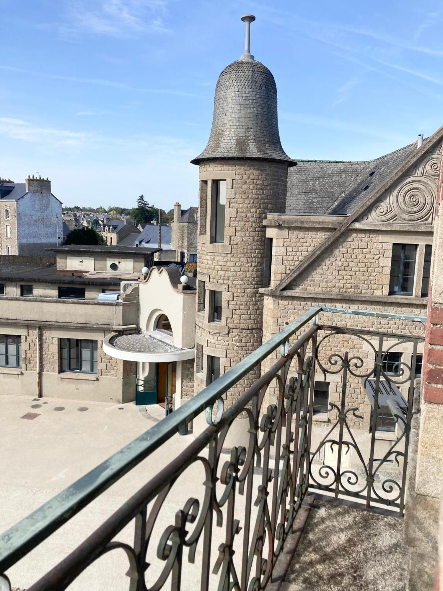 La Belle Consigne - Appartements Dinan Centre Gare Extérieur photo